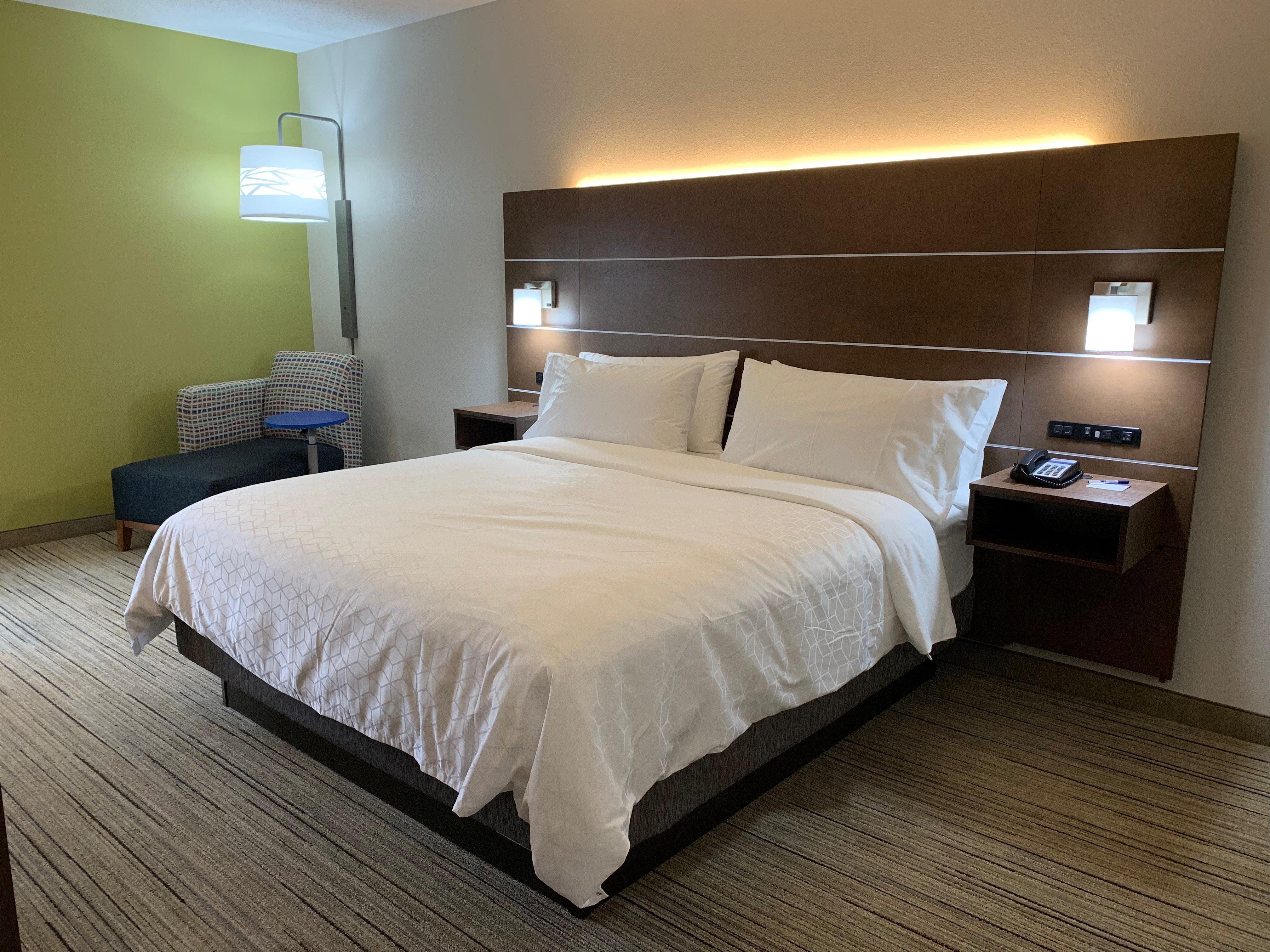Holiday Inn Express Hillsborough-Durham Area By Ihg Екстер'єр фото