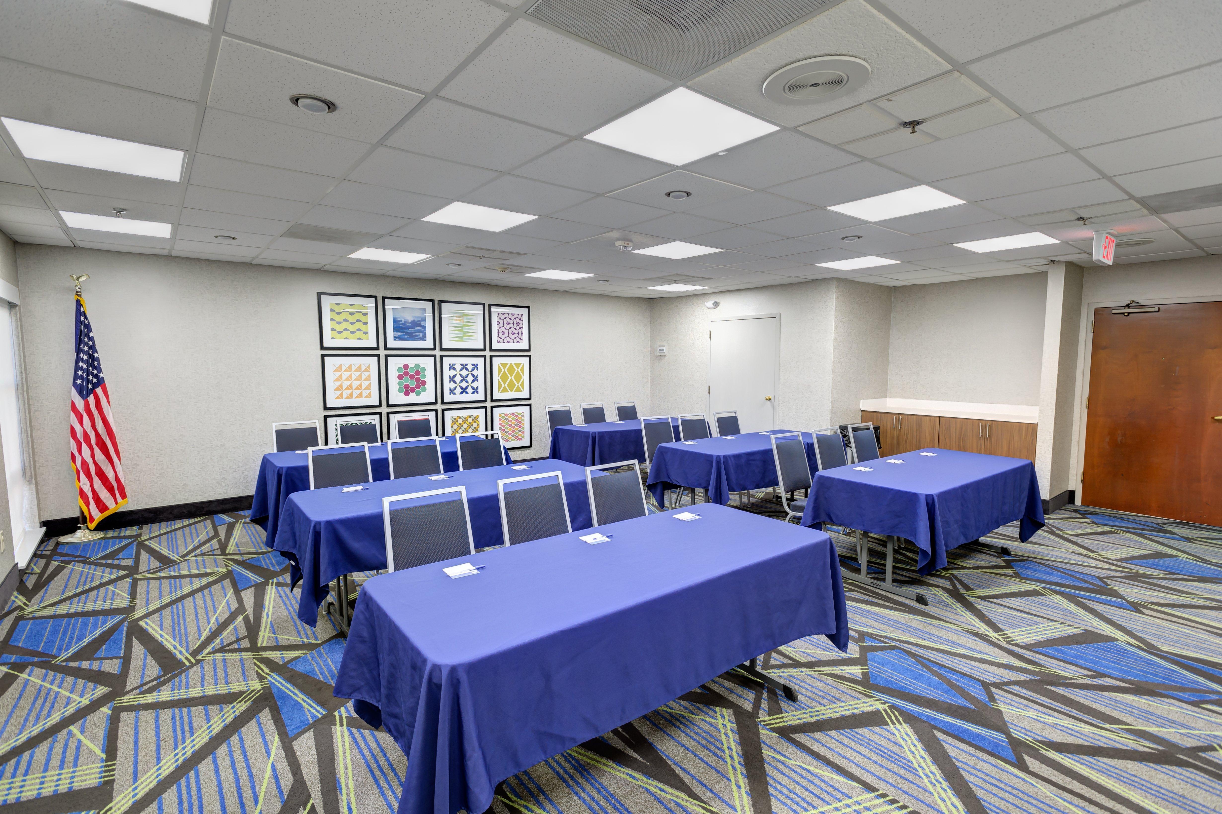 Holiday Inn Express Hillsborough-Durham Area By Ihg Екстер'єр фото